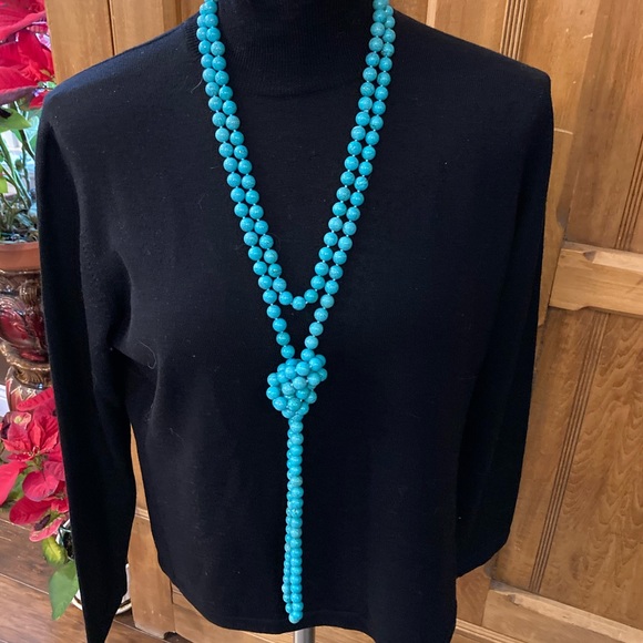 Turquoise bead knotted necklace. - Picture 11 of 16